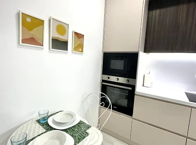 Escape - 1 Apartament Tirana