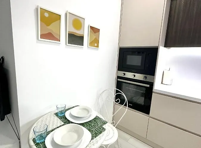 Escape - 1 Apartament Tirana